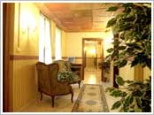 Hotels Rome, L'intérieur